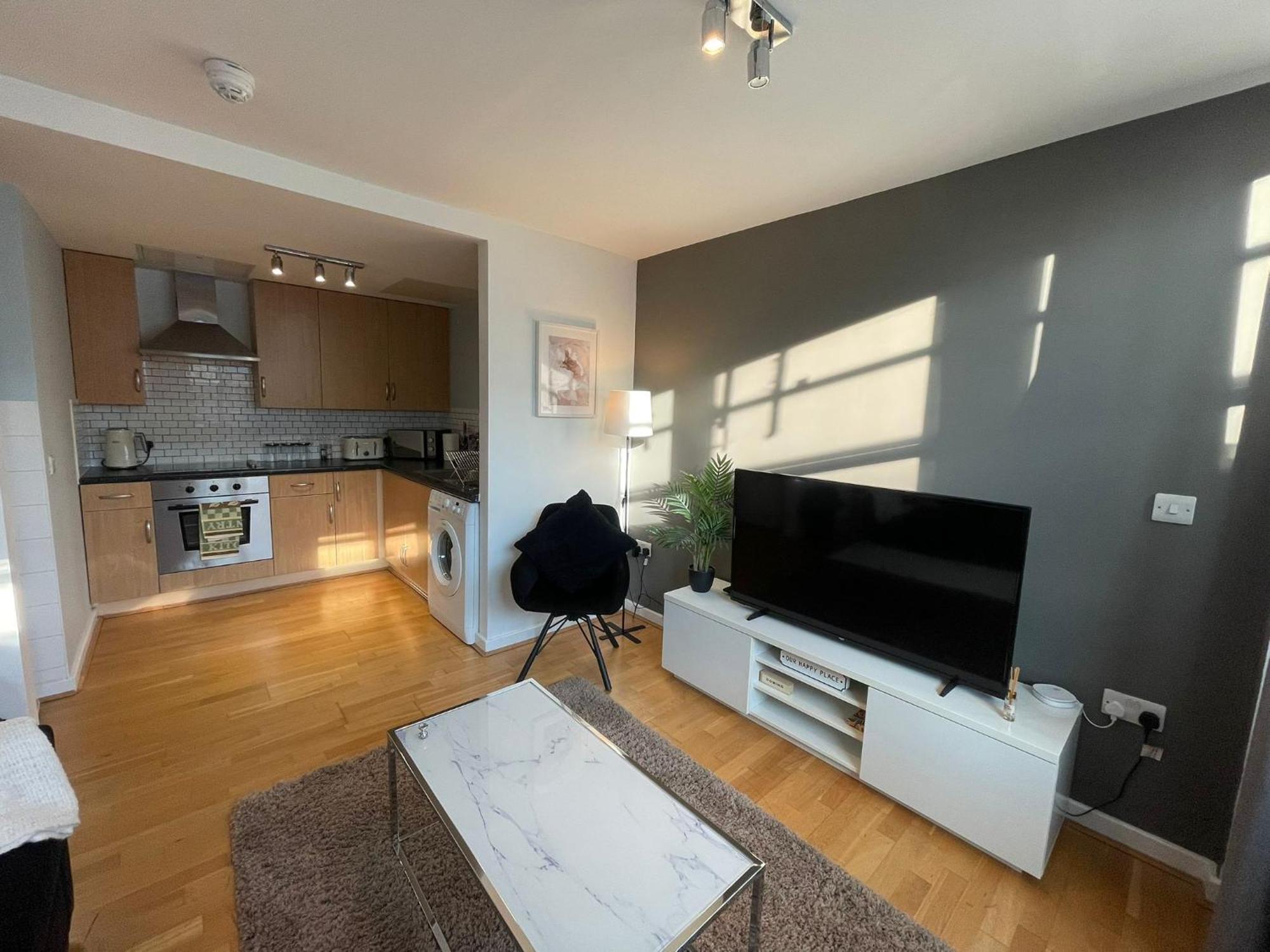 Apartament Lovely Next To Londra